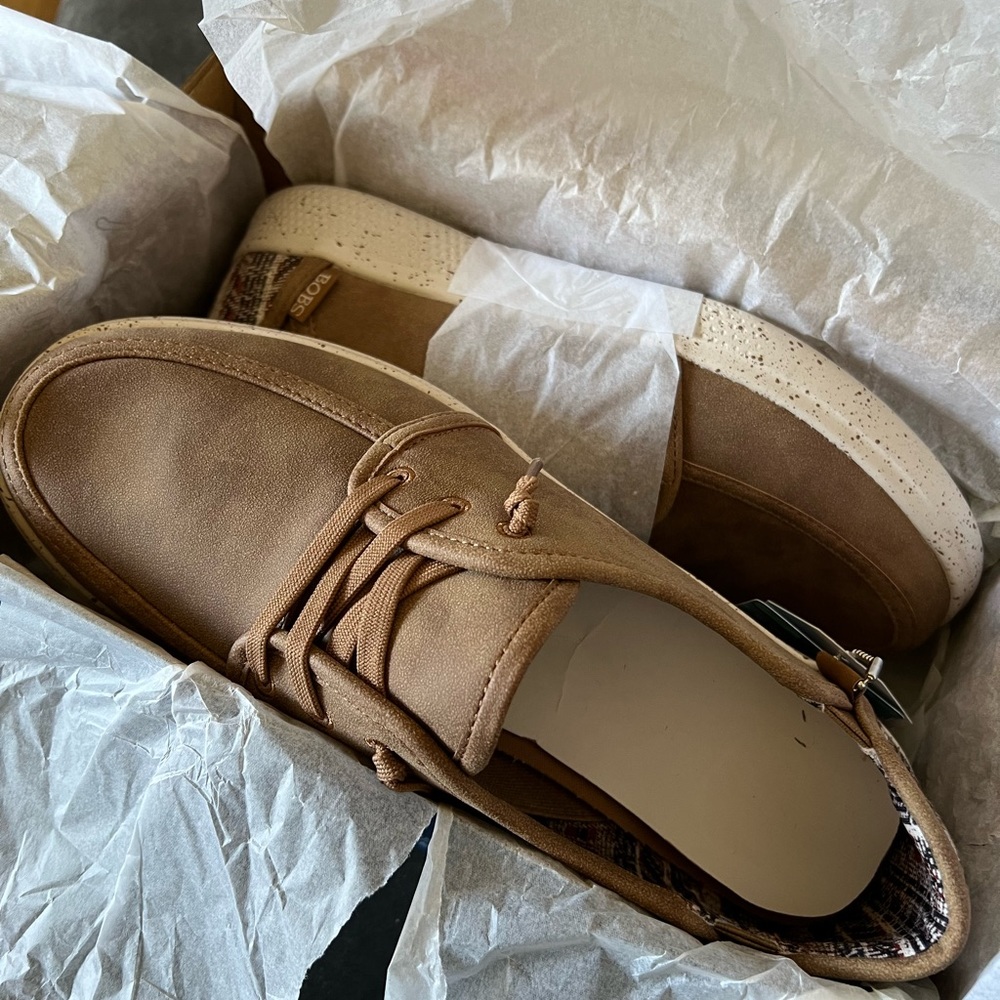 Sketchers slip on